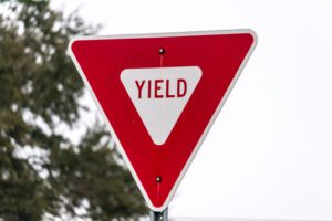 Image of a yield sign