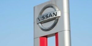 Image of a Nissan car dealership sign