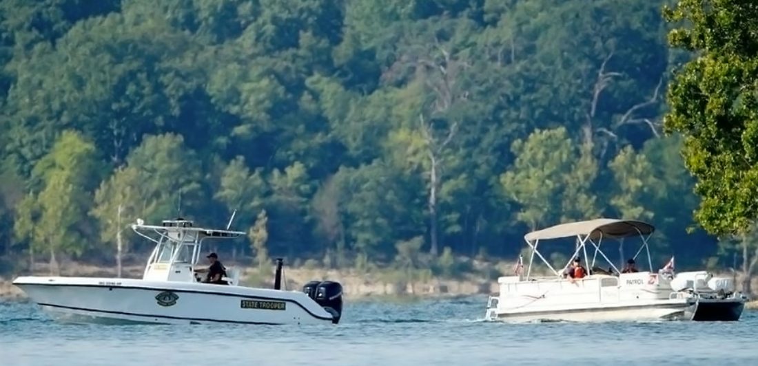 Image of two boats on the water